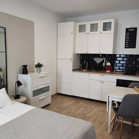 Agostini - Self Check-In Studios - Free Gated Parking On Site Rijeka Exterior photo