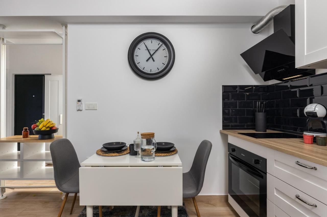 Agostini - Self Check-In Studios - Free Gated Parking On Site Rijeka Exterior photo