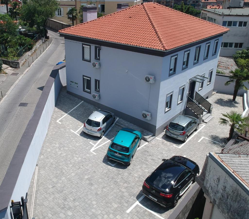 Agostini - Self Check-In Studios - Free Gated Parking On Site Rijeka Exterior photo