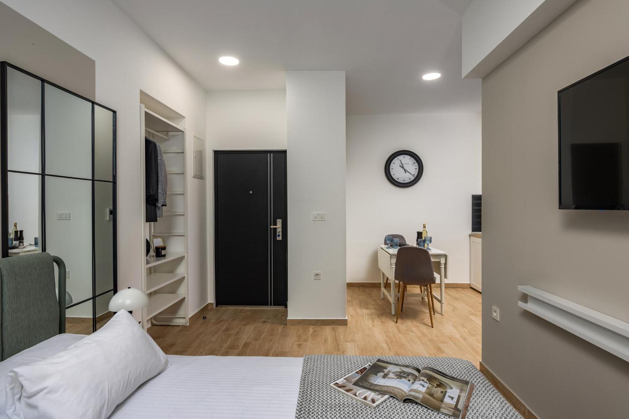 Agostini - Self Check-In Studios - Free Gated Parking On Site Rijeka Exterior photo