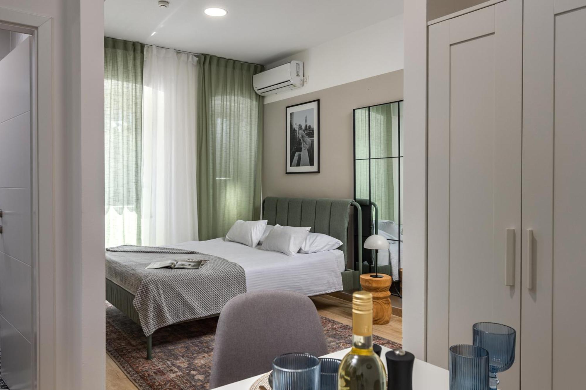 Agostini - Self Check-In Studios - Free Gated Parking On Site Rijeka Exterior photo
